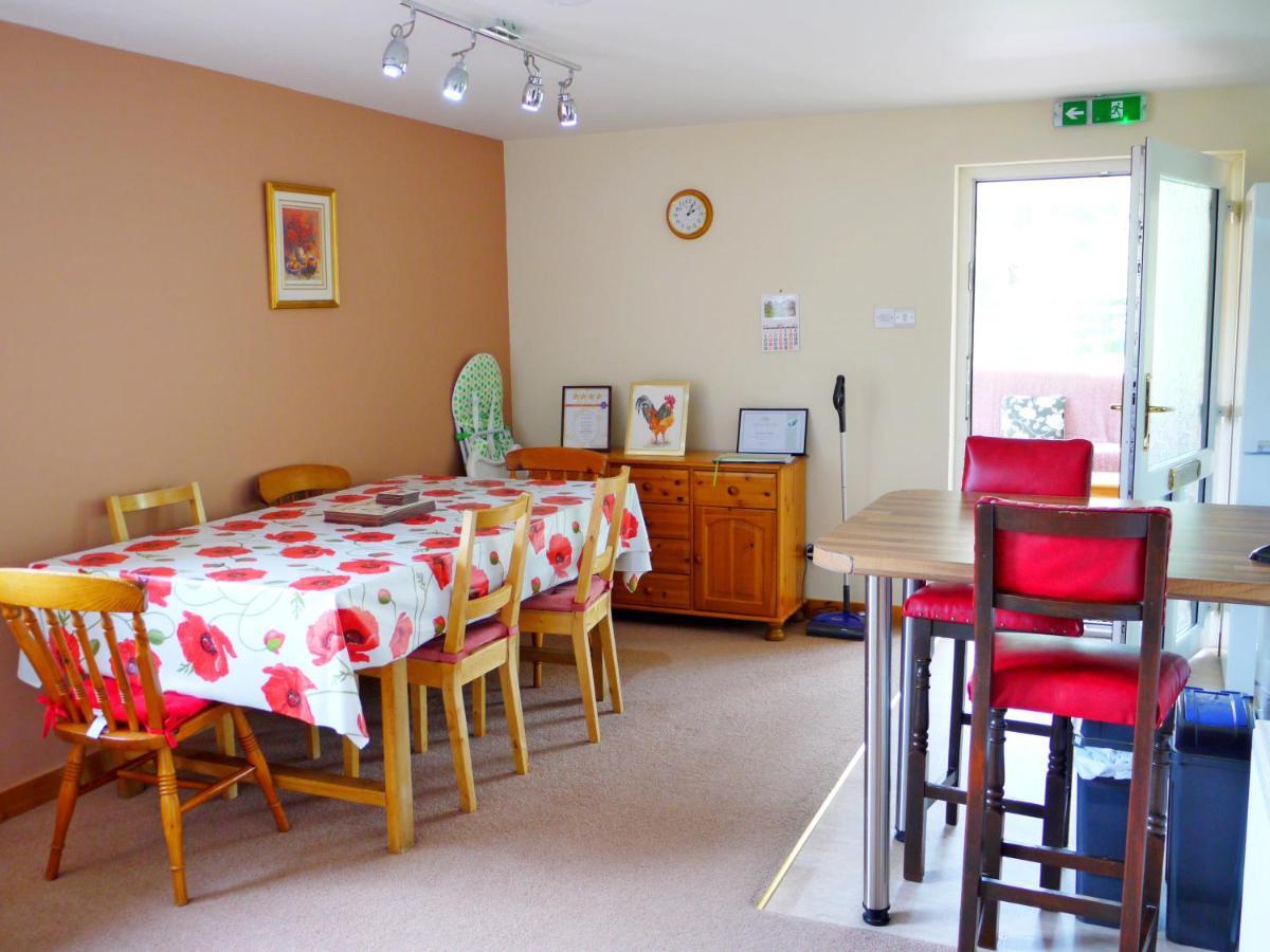 באולי Roe Deer Cottage מראה חיצוני תמונה