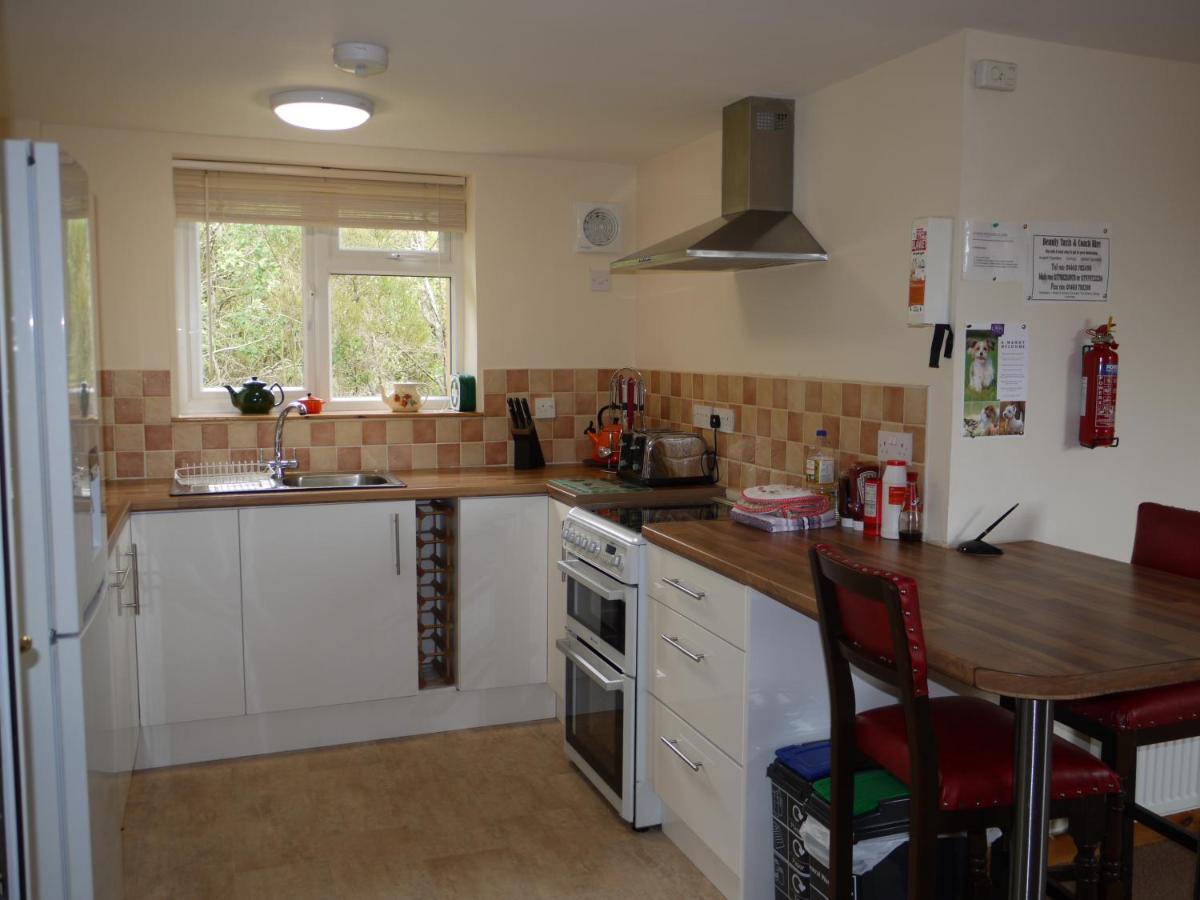 באולי Roe Deer Cottage מראה חיצוני תמונה